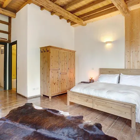 Ca Bossi Retreat Above *