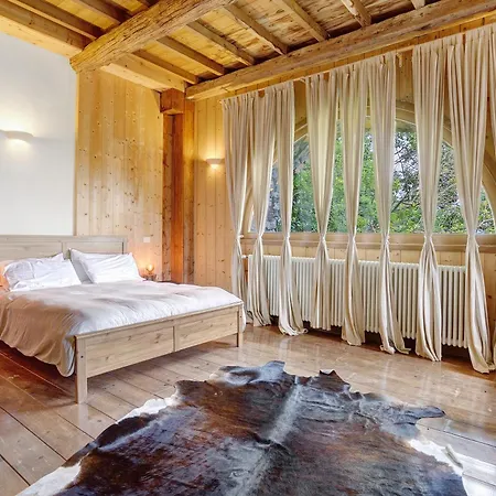 Cà Bossi Retreat Above Villa