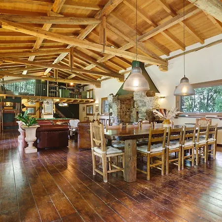 Cà Bossi Retreat Above *